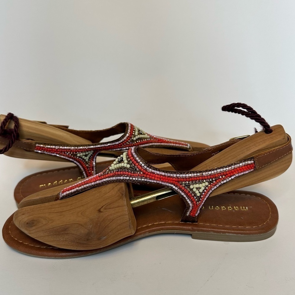 Steve Madden Girl Womens 8.5M Faux Leather Beaded Back strap Thong Sandals Boho - Picture 12 of 16